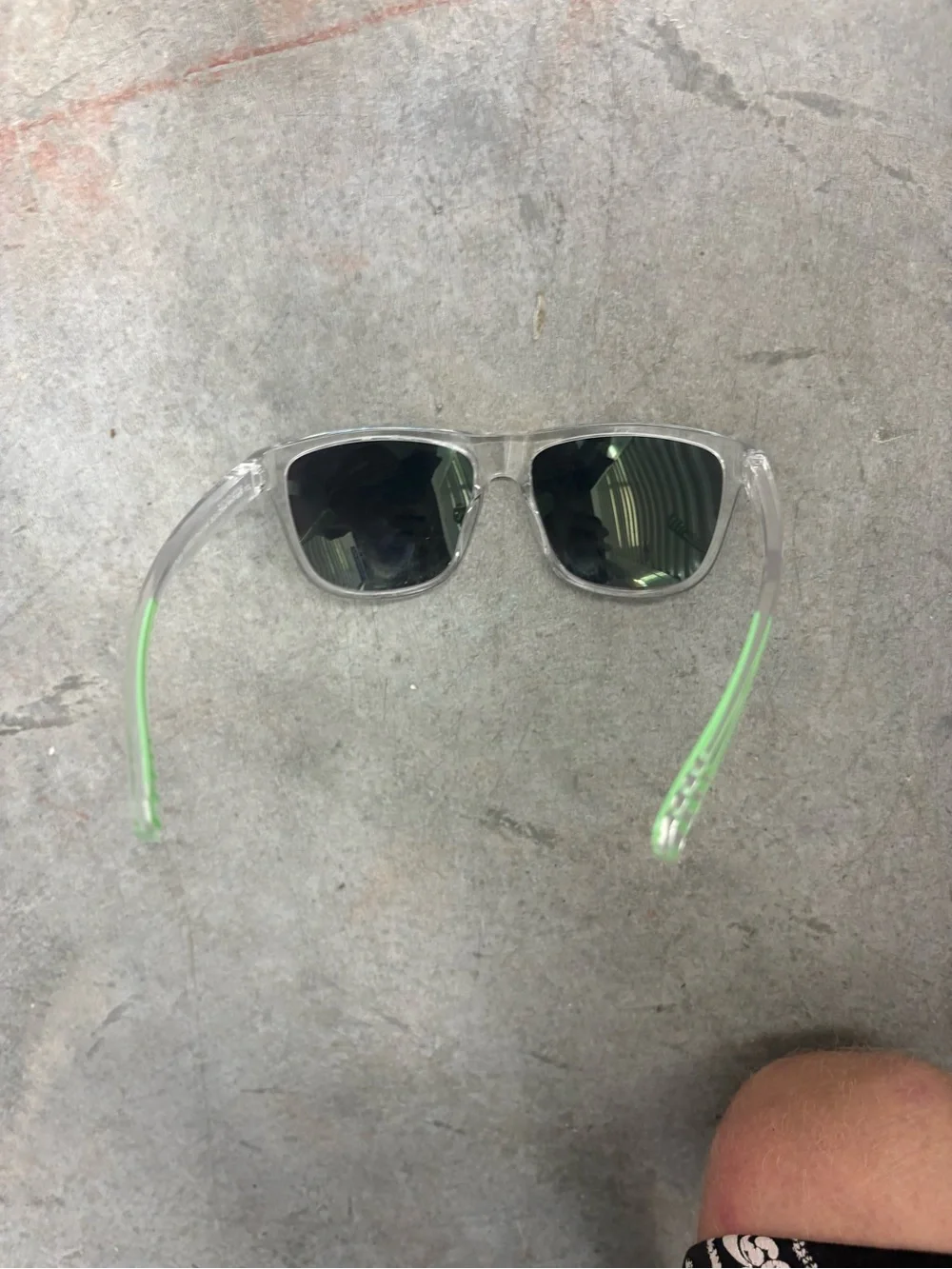 Body Glove J09 Men's Square Sunglasses Clear Frame Green Mirrored UV400 1.00